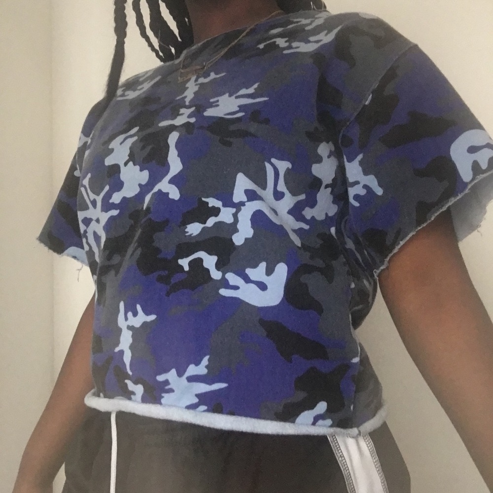 Shirt - Picture 4 of 5